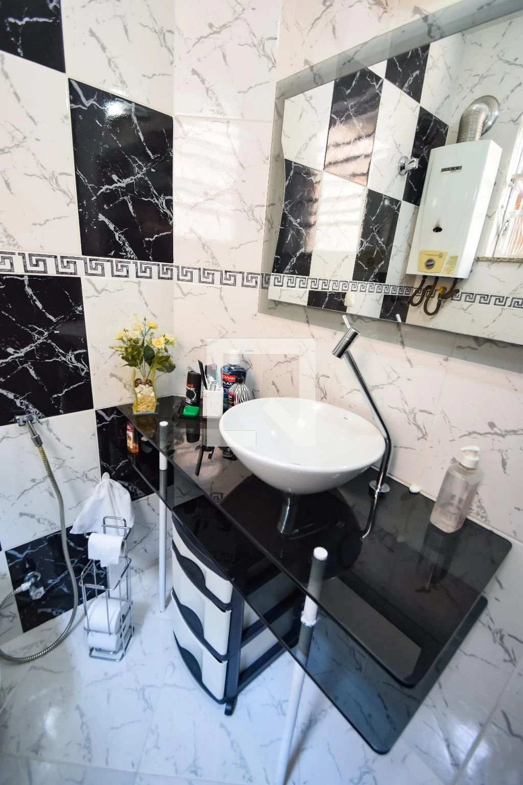 Casa mobiliada com 6 quartos e 3 suítes com jardim e BBQ — photo 100