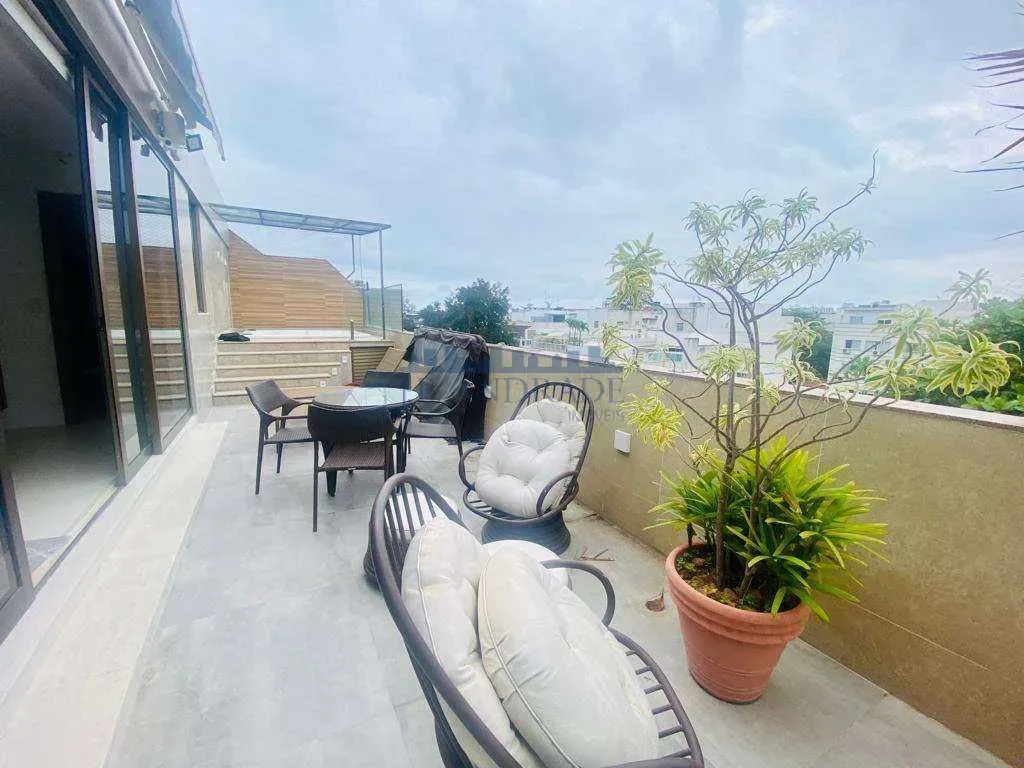 Furnished 4-bedroom apartment with 4 bathrooms — photo 3
