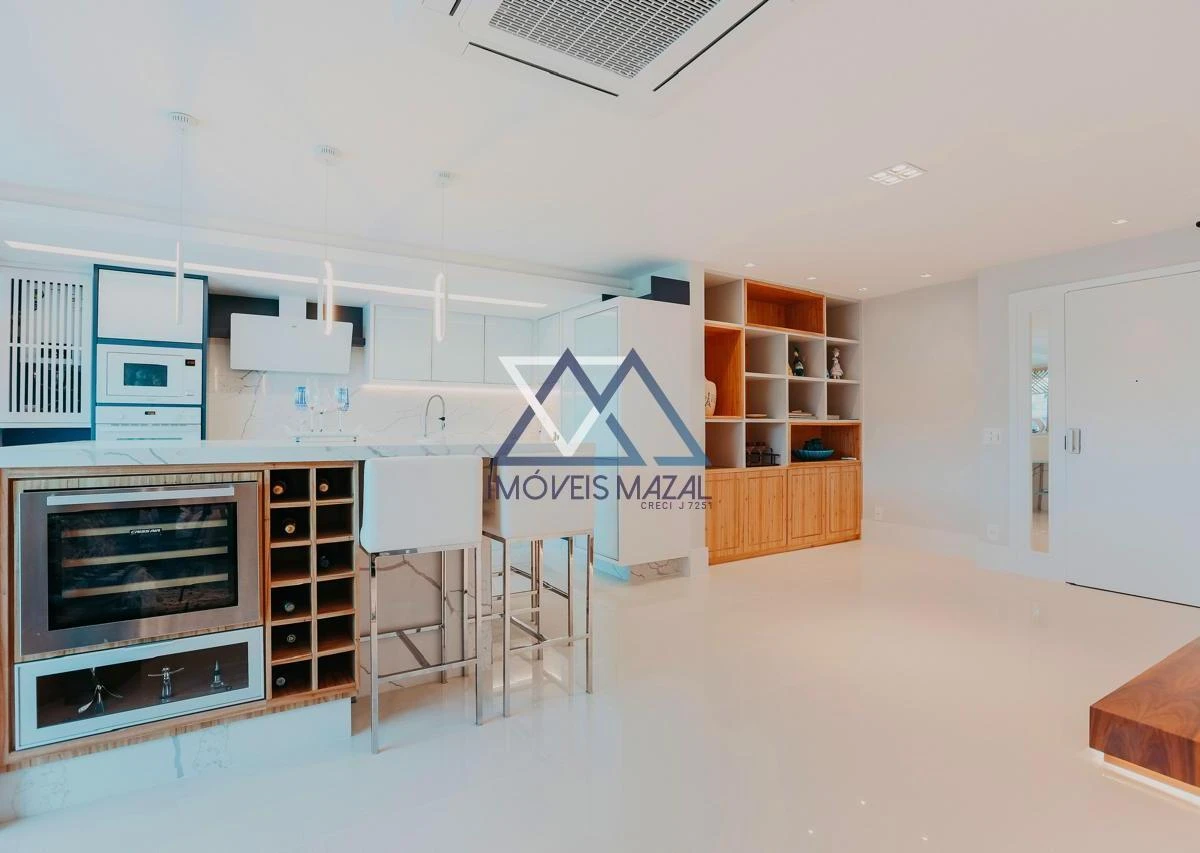 Ванна та 1 спальня: квартира 200 м² — photo 20