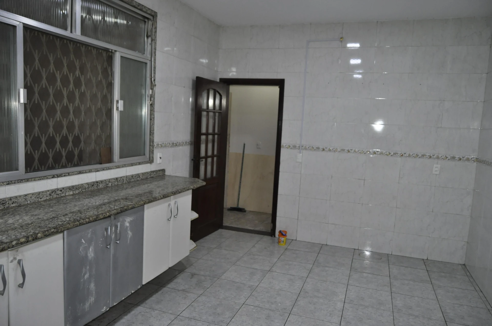 Casa de alquiler con 5 habitaciones y jardín privado — photo 32