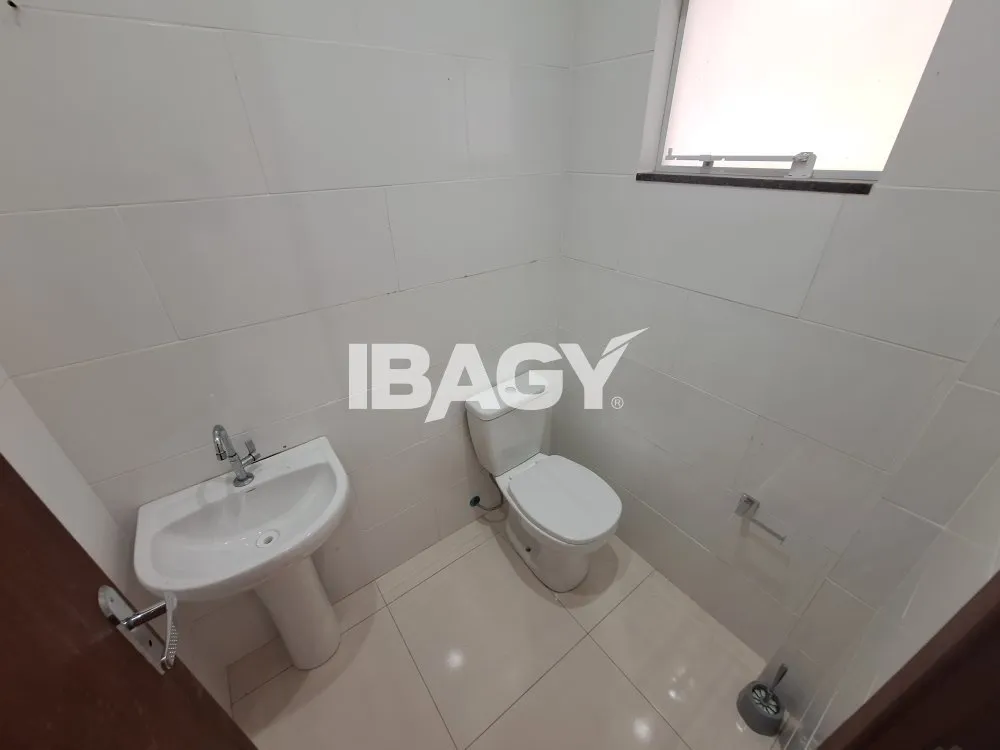 155 m² house with 2 bedrooms and a guest half-bath — photo 11
