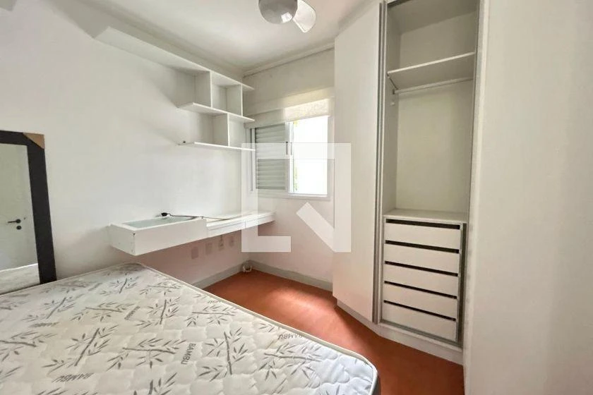 Furnished apartment, 108 m², with floor-to-ceiling windows — photo 18
