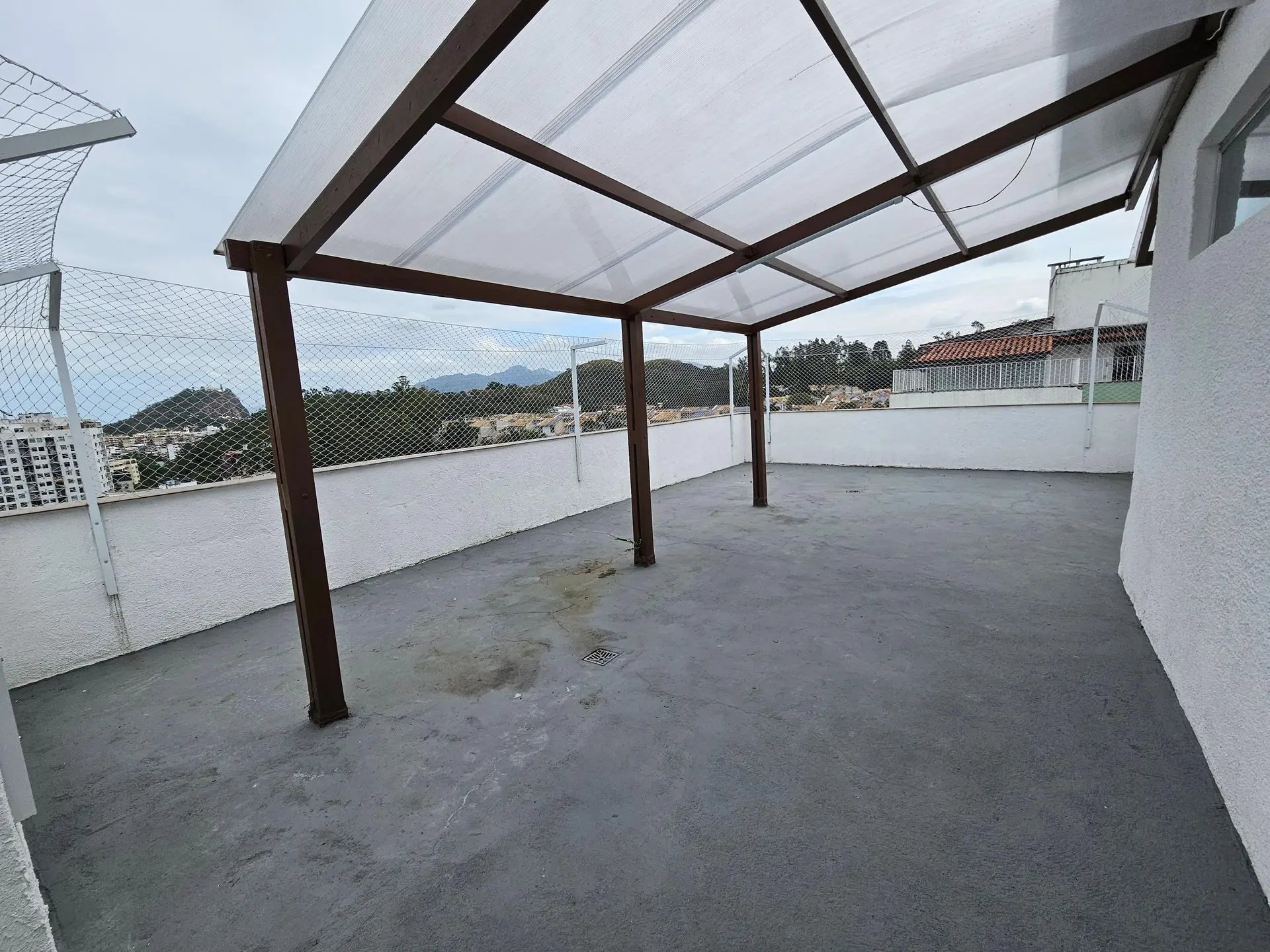 356 m² apartment with a water view and a home office — photo 5