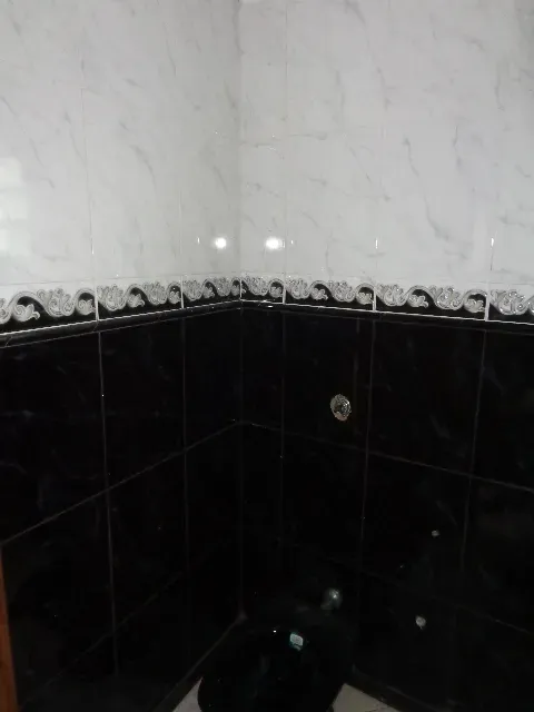 House with 3 bedrooms and 2 bathrooms, 3 parking spaces — photo 13