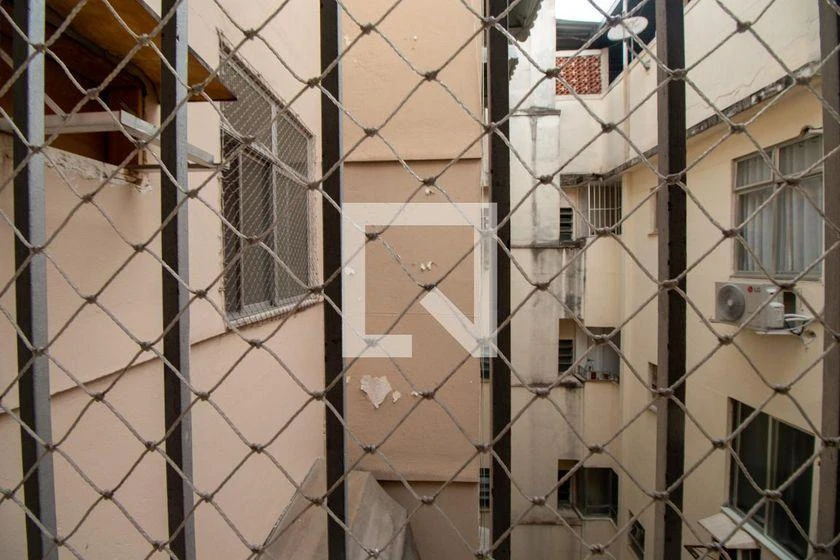 Засклений балкон та 3 спальні: квартира 92 м² — photo 35