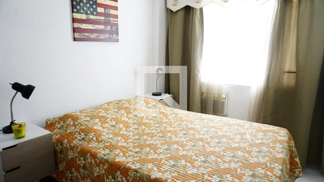 Apartamento com 3 quartos e 1 banheiro com 6 vagas — photo 2