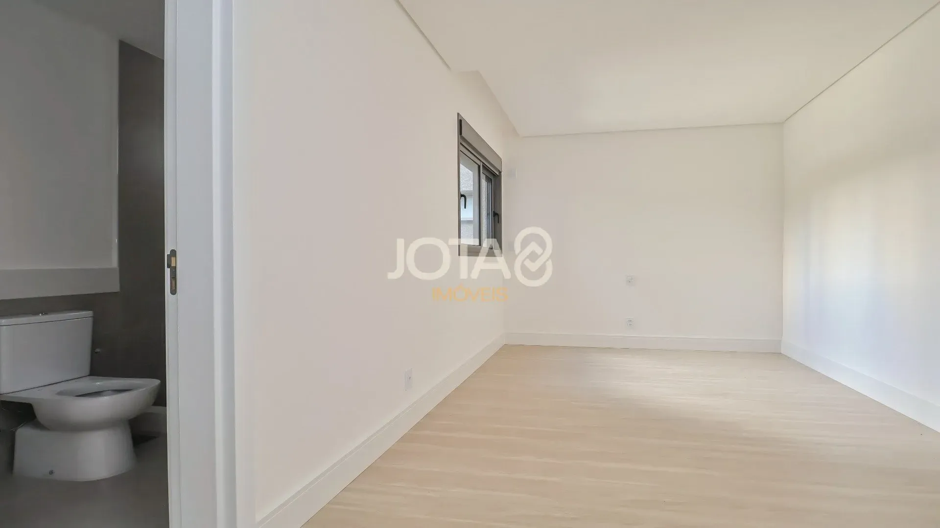 Квартира з 3 спальнями-сюїтами 193 м² і 4 паркомісця — photo 31