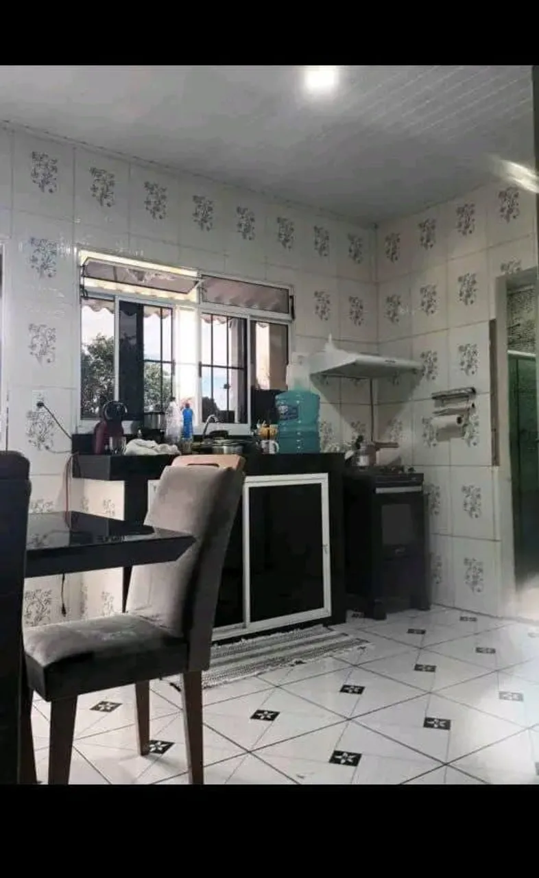 Unfurnished house with 2 bedrooms, 2 bathrooms, parking — photo 2