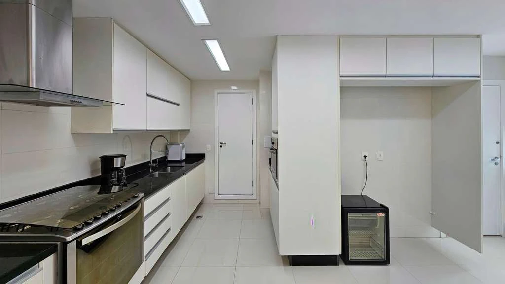 Condo house with 5 bedrooms and a gas kitchen — photo 15