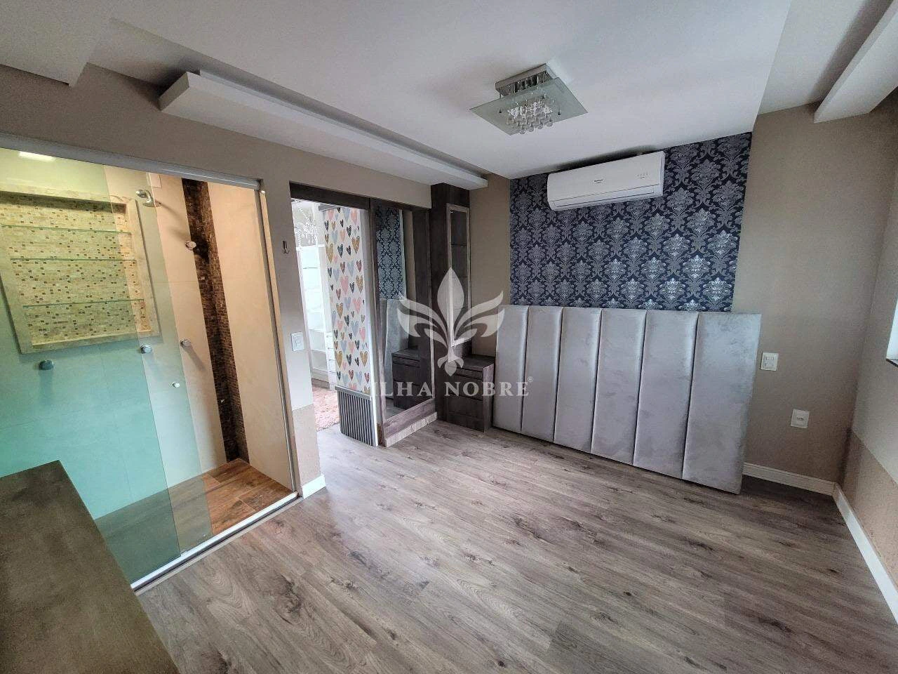 3-bedroom house with a grill on the balcony in Florianópolis — photo 12