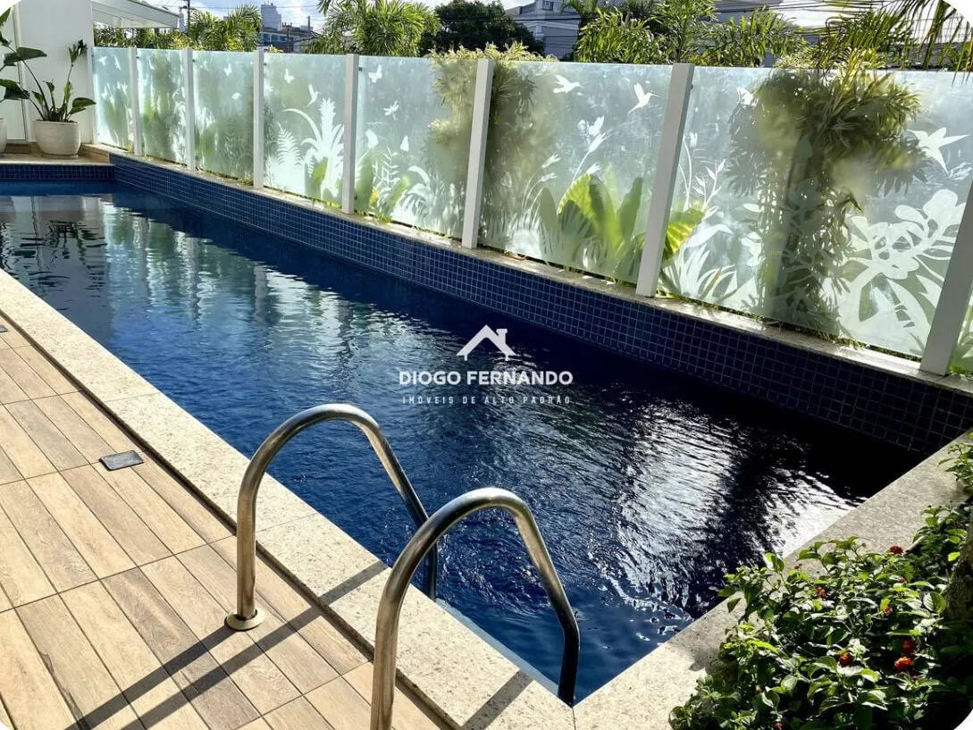2-bedroom apartment with a glass-enclosed balcony — photo 6
