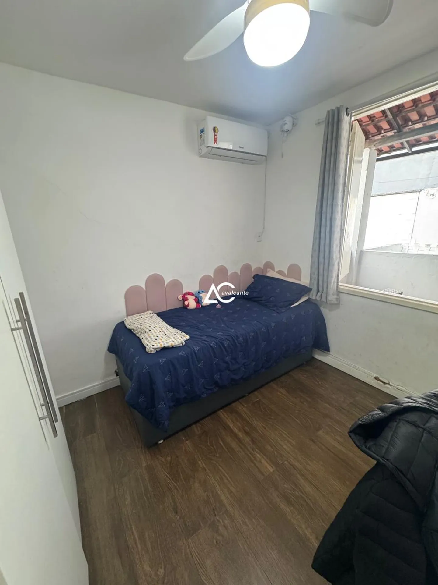 Washing machine in a 3-bedroom house, 360 m² — photo 43