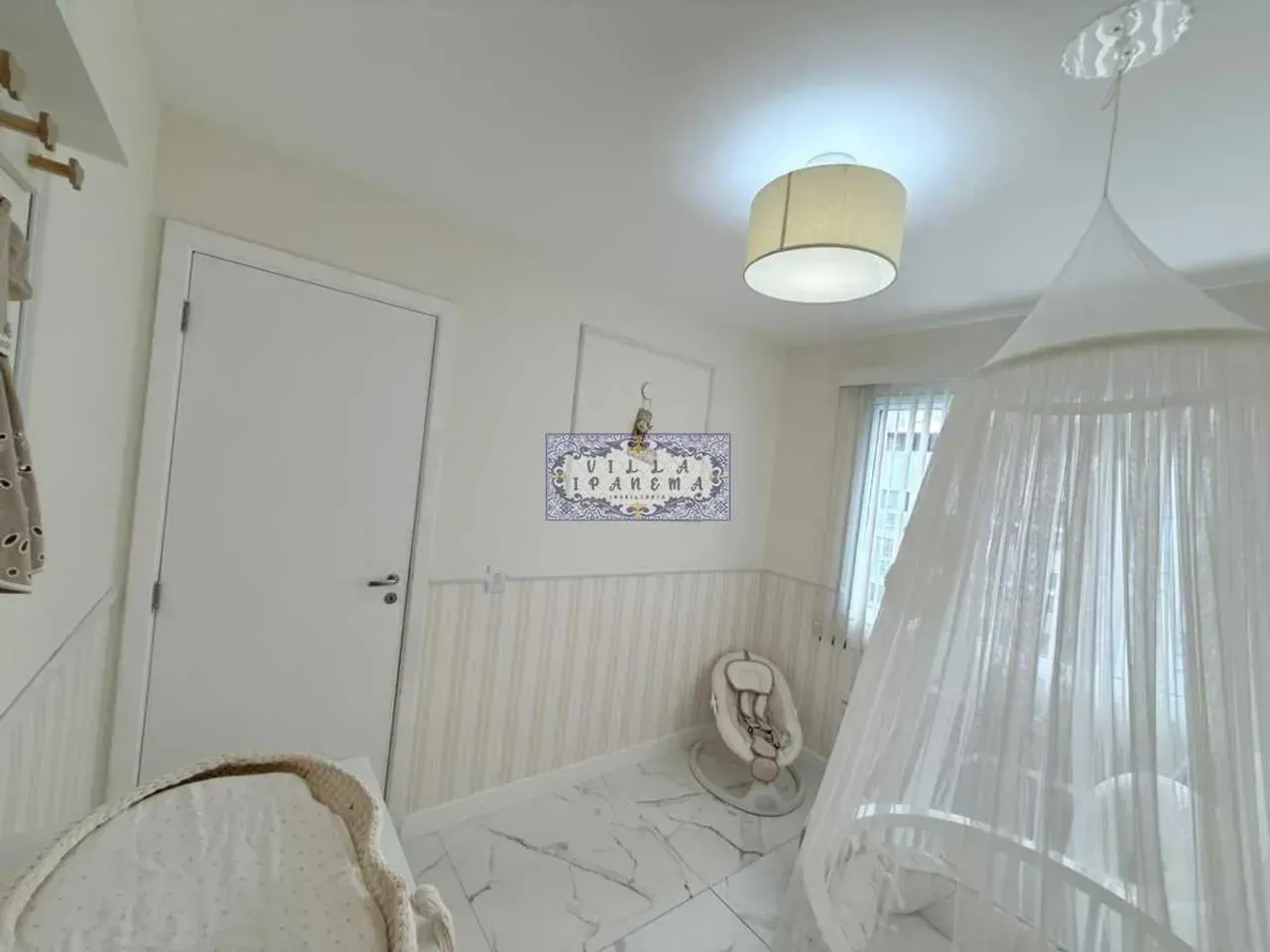 Furnished 3-bedroom duplex with open-plan kitchen — photo 45