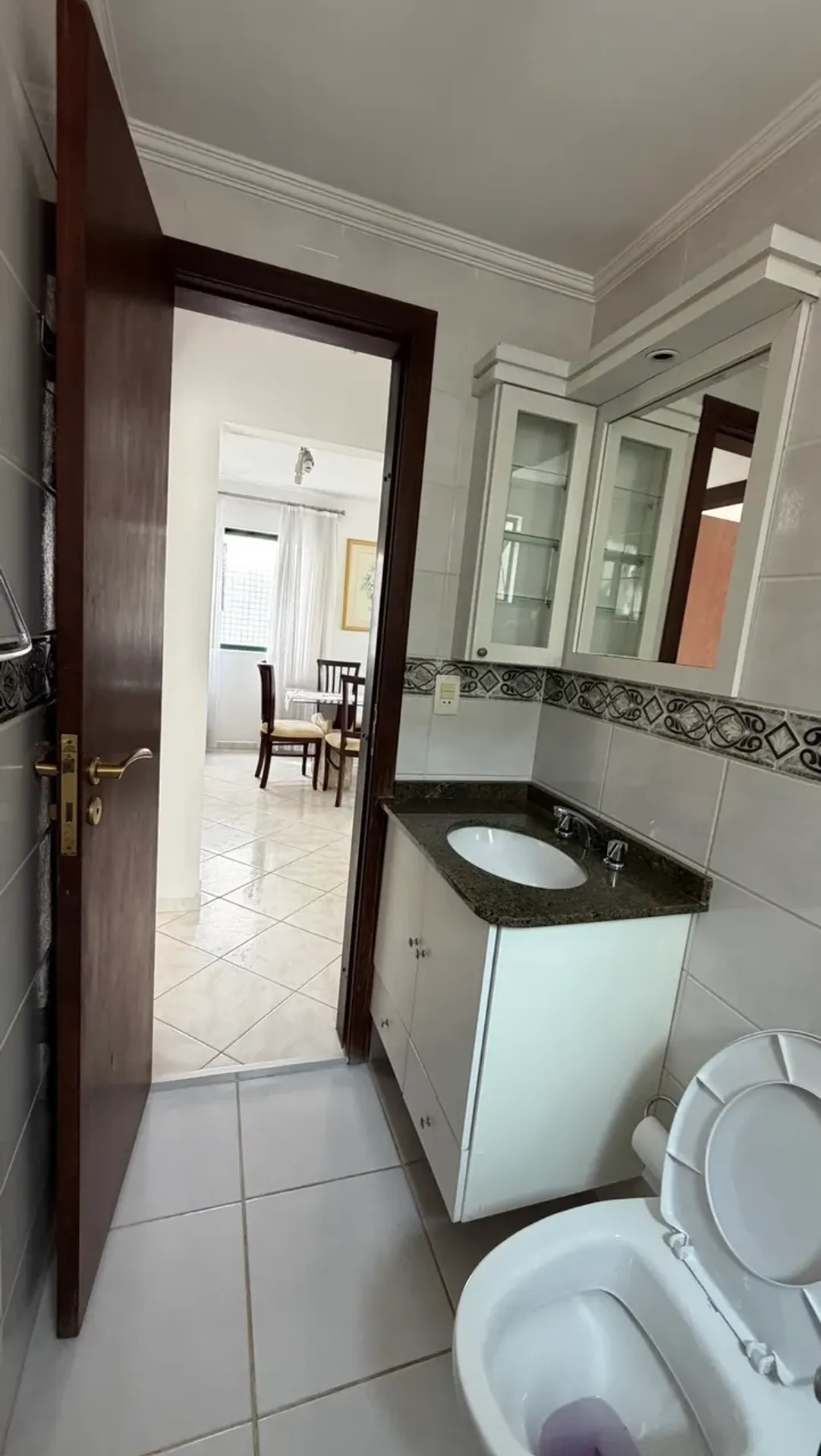 2-bedroom apartment with a washing machine in Curitiba — photo 26