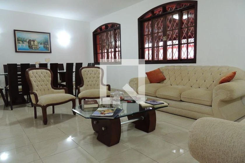 House with 6 bedrooms and shared pool — photo 14