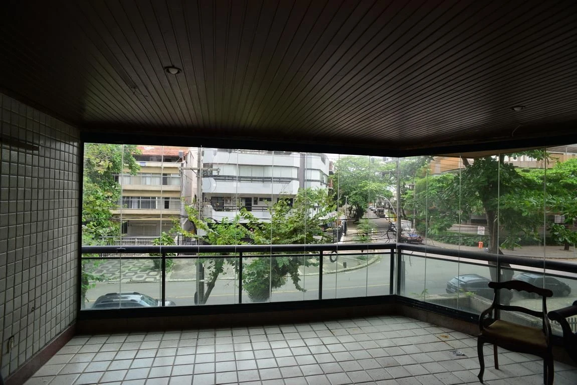 Rentable apartment with 4 bedrooms and a balcony — photo 17