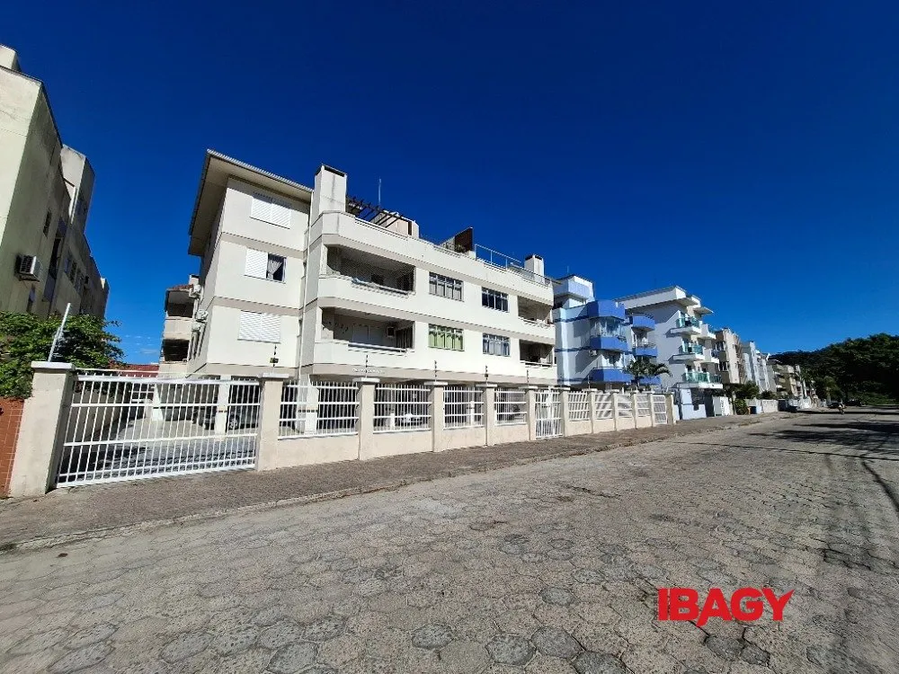 Apartment, 71 m², with a grill on the balcony — photo 14