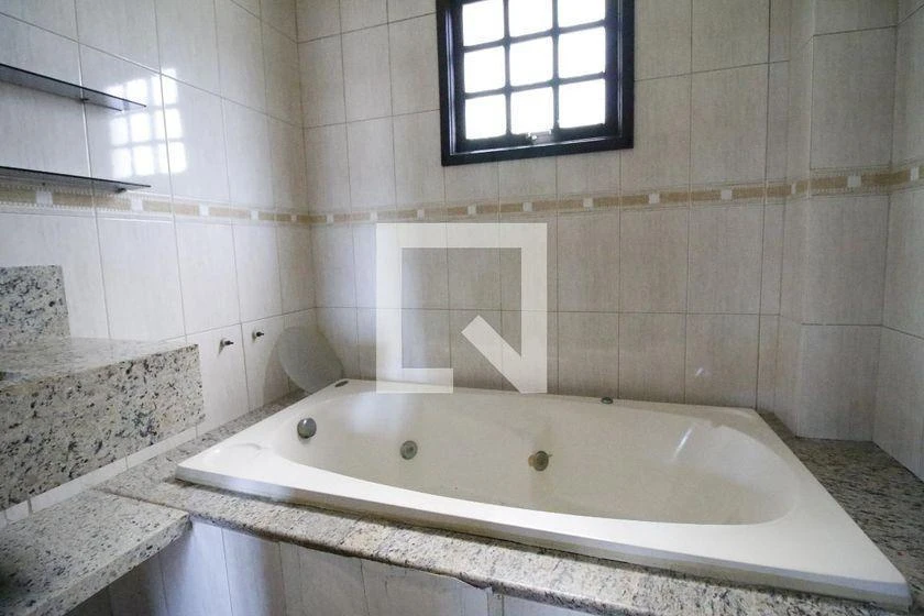 Casa de condomínio com 4 quartos e 371 m² — photo 40