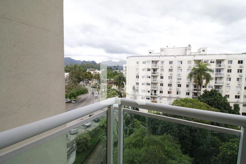 One-bedroom apartment with a mountain view in Rio de Janeiro — photo 16