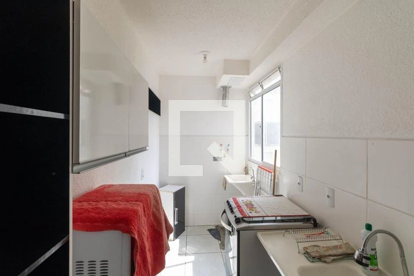 Home office in a 2-bedroom apartment, 42 m² — photo 9