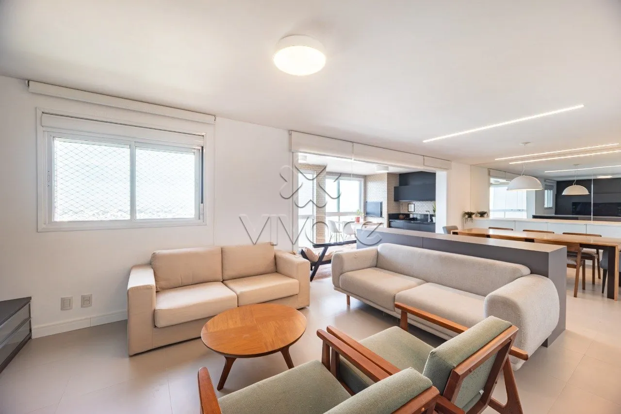 3-bedroom apartment with 4 bathrooms and 268 m² — photo 4