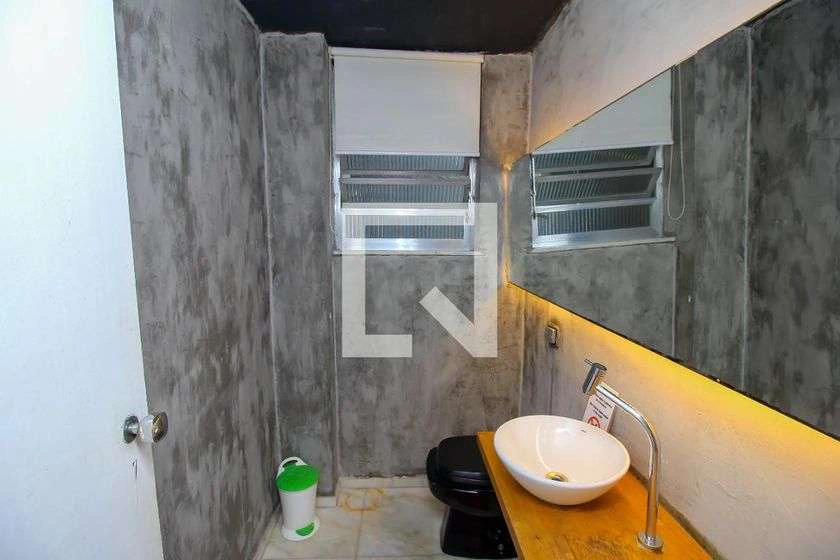 300 m² house with 4 bedrooms and a gas stove — photo 16