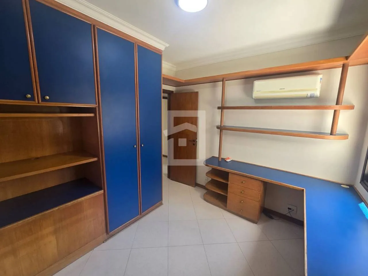 Home office in a 3-bedroom apartment, 105 m² — photo 40