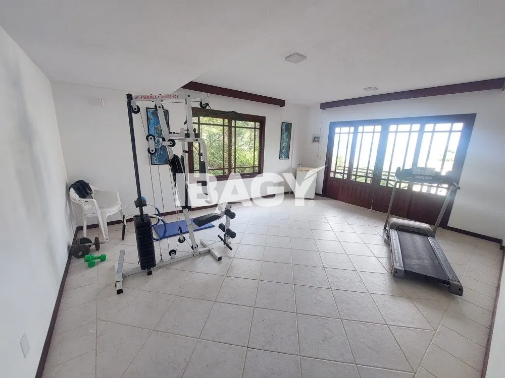 House for rent with 6 bedrooms, 5 suites and 7 bathrooms — photo 17