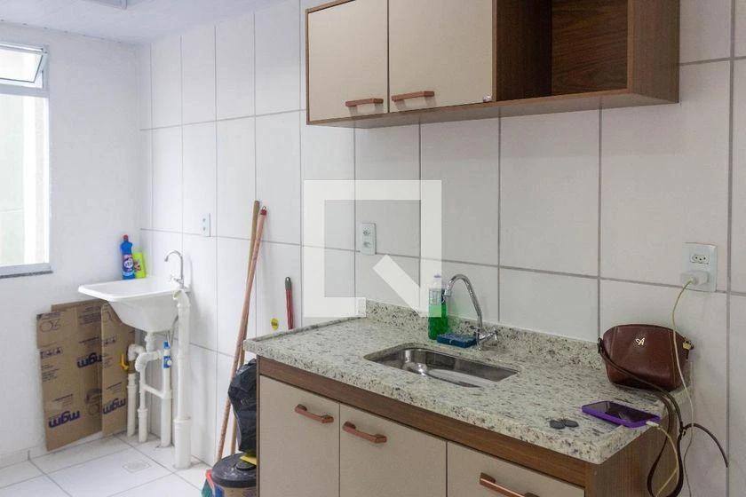 Apartamento de 2 quartos com piso de madeira ou laminado — photo 44