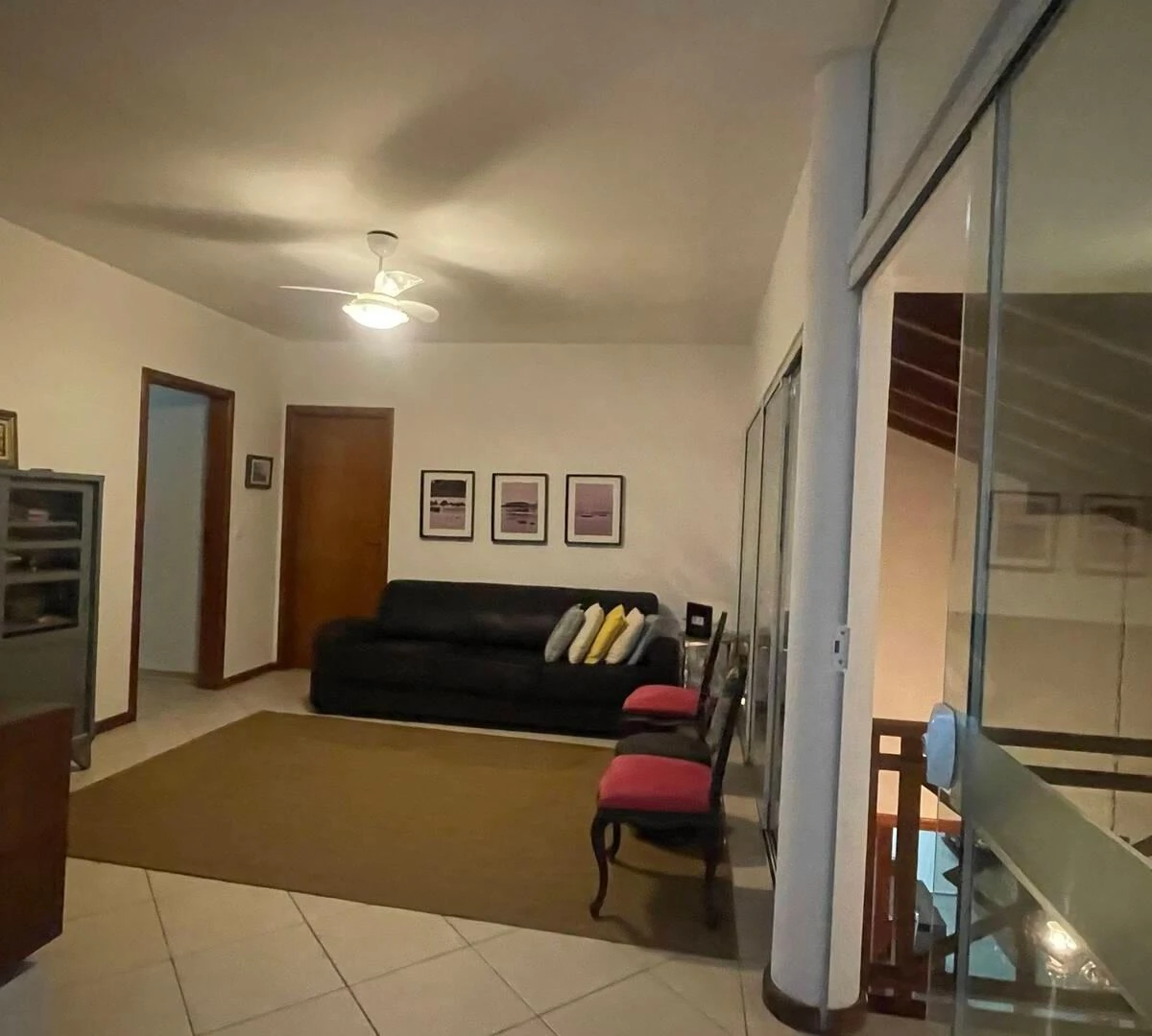 232 m² house with a walk-in closet and a bathtub — photo 12
