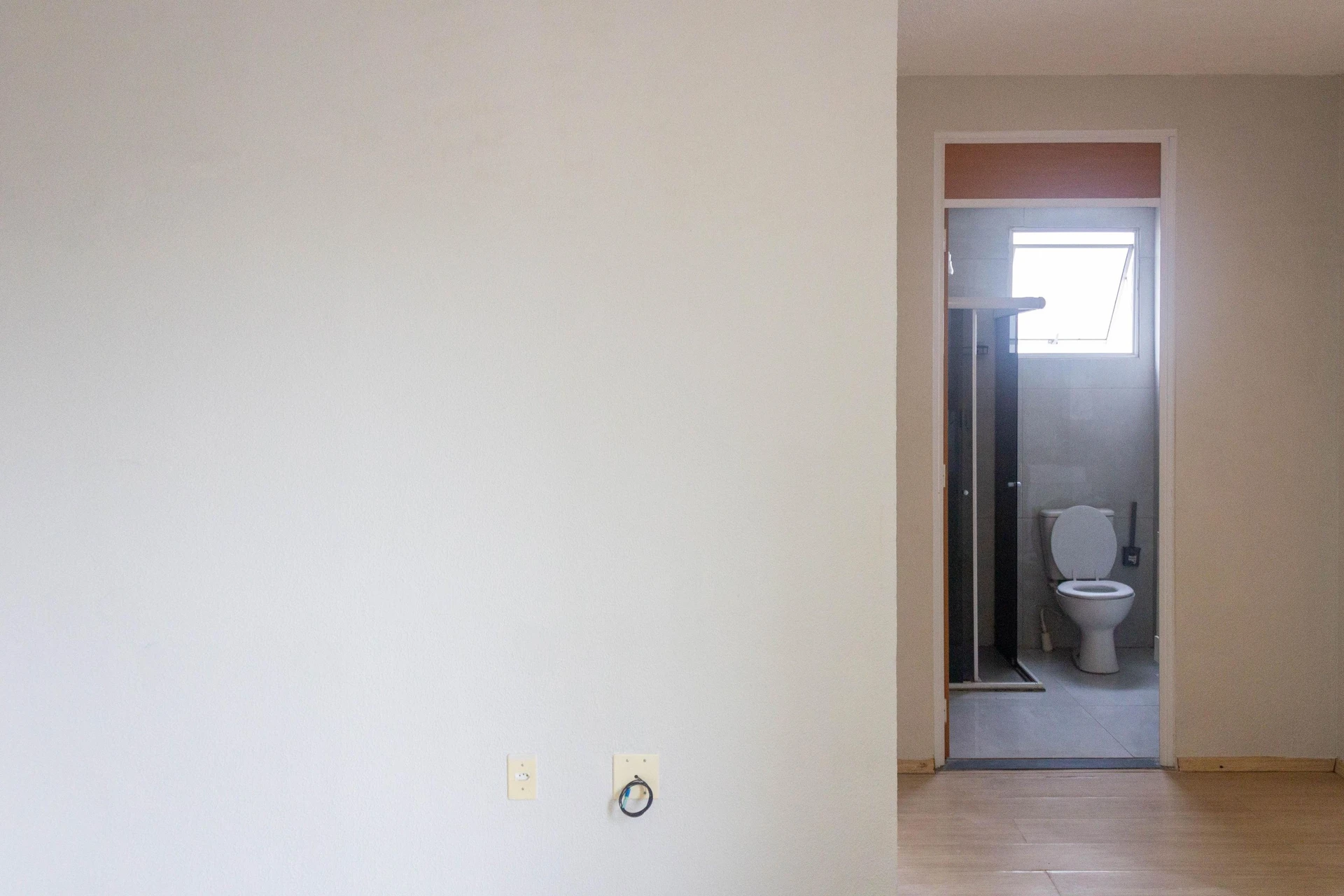 2-bedroom apartment in a building with a pool — photo 22