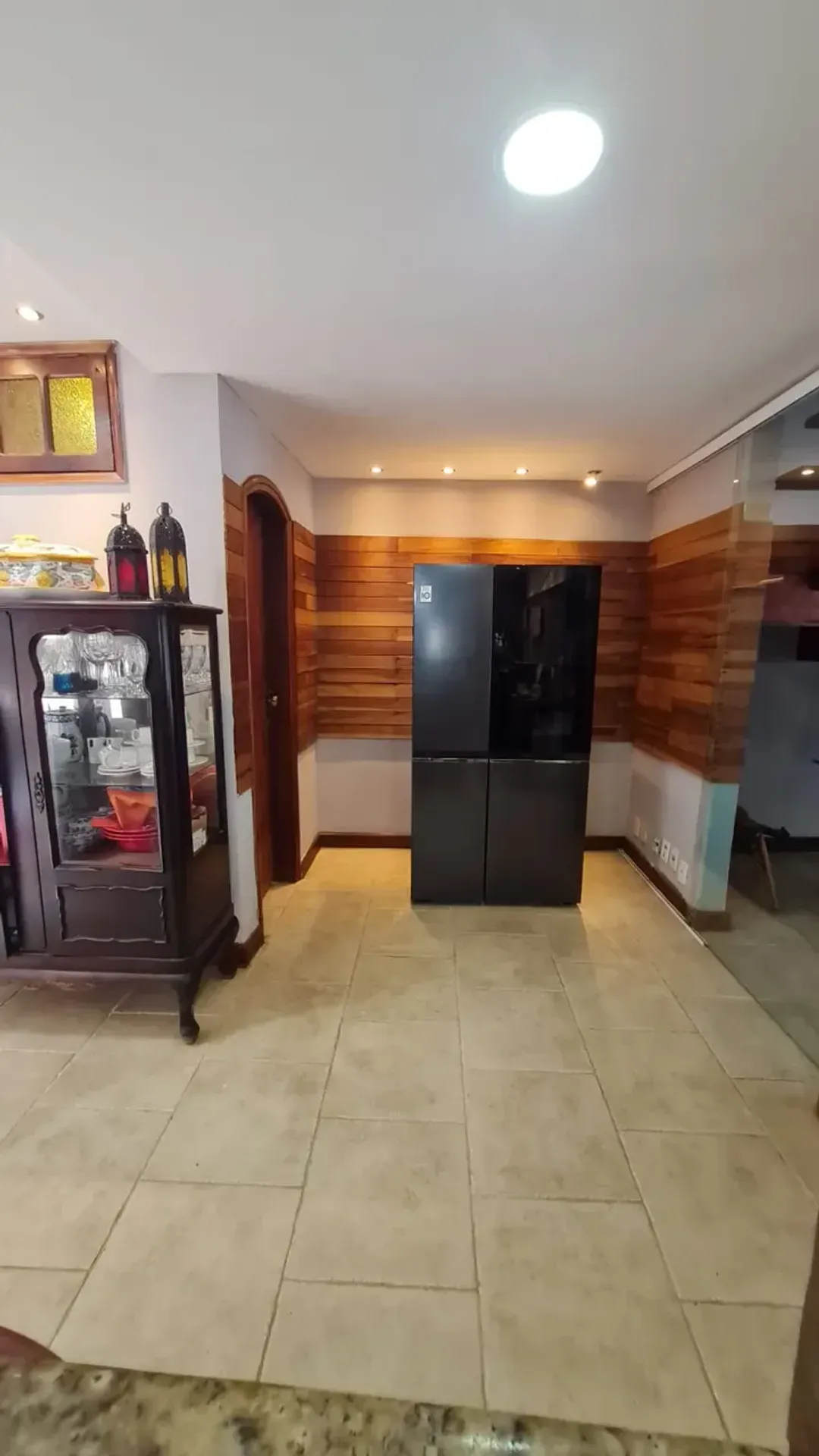 Furnished house 450 m² with 4 bedrooms and 4 bathrooms — photo 8
