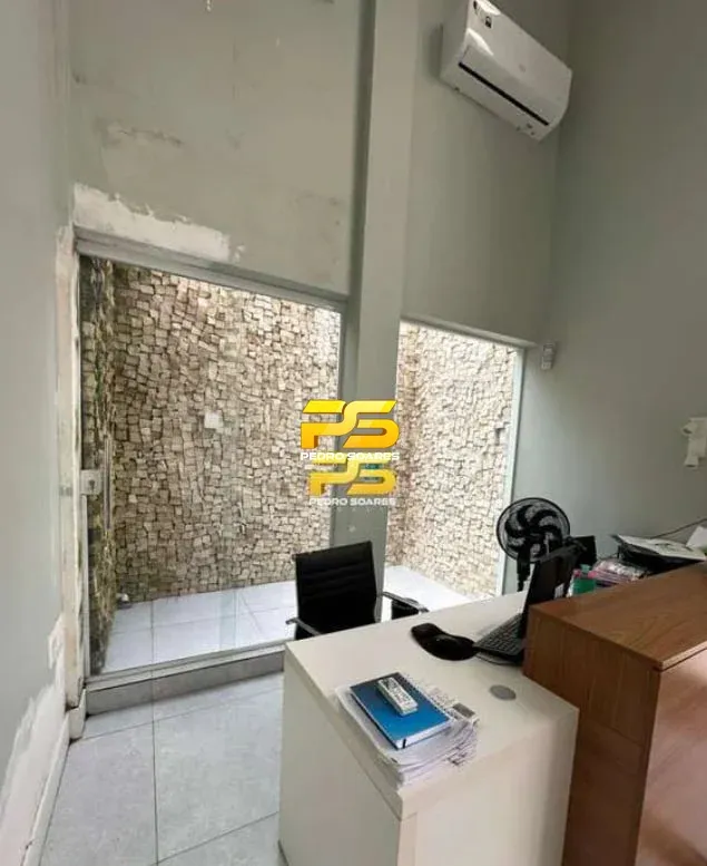 600 m² unfurnished apartment with 11 bedrooms and 5 baths — photo 15