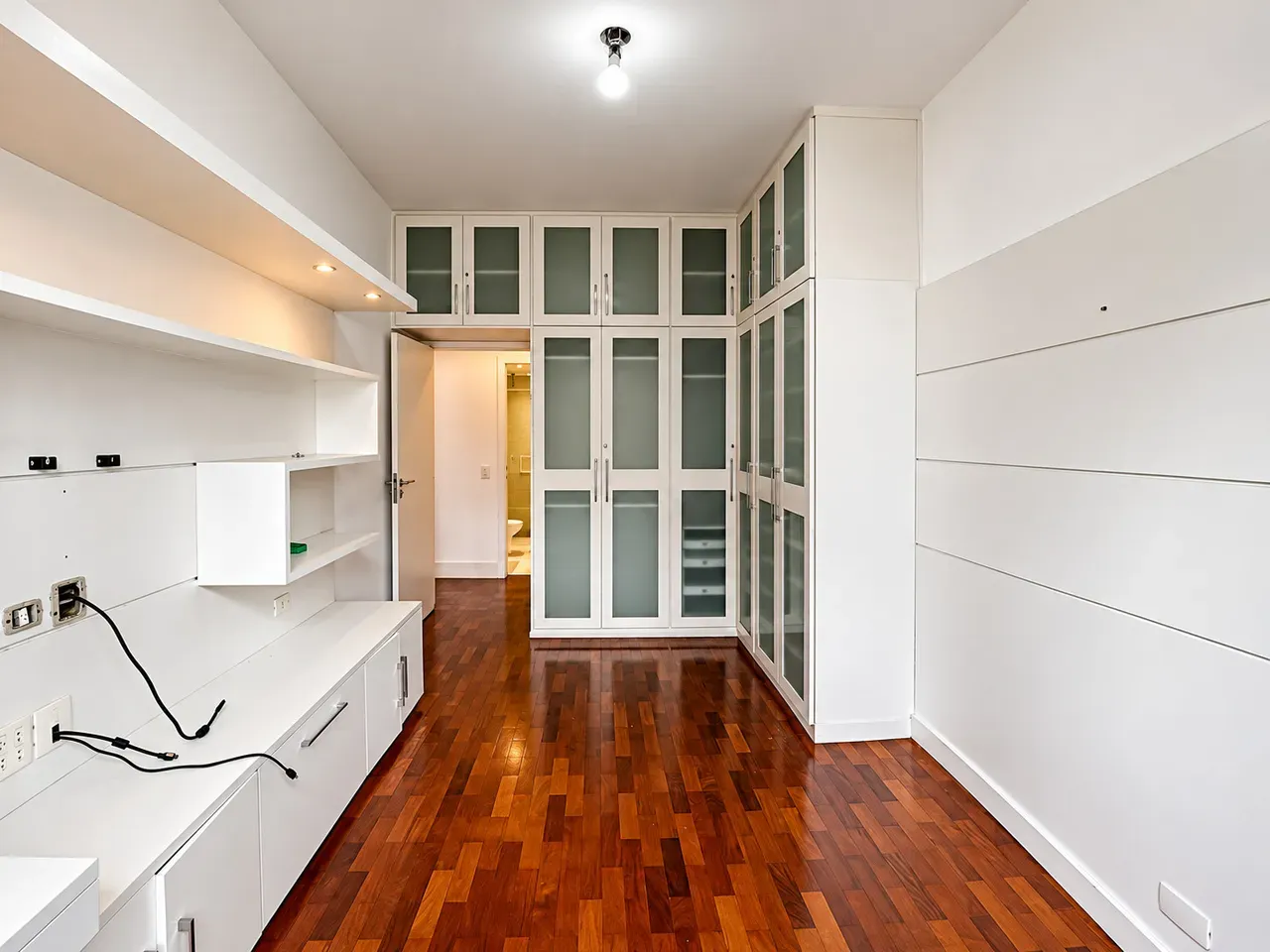3-bedroom apartment with a dishwasher in Rio de Janeiro — photo 11