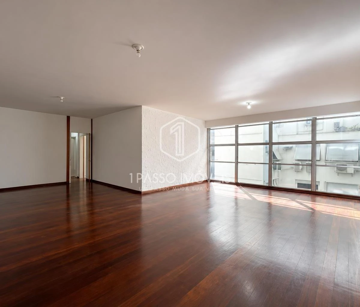 Apartamento, 159 m², com janelas do piso ao teto — photo 2