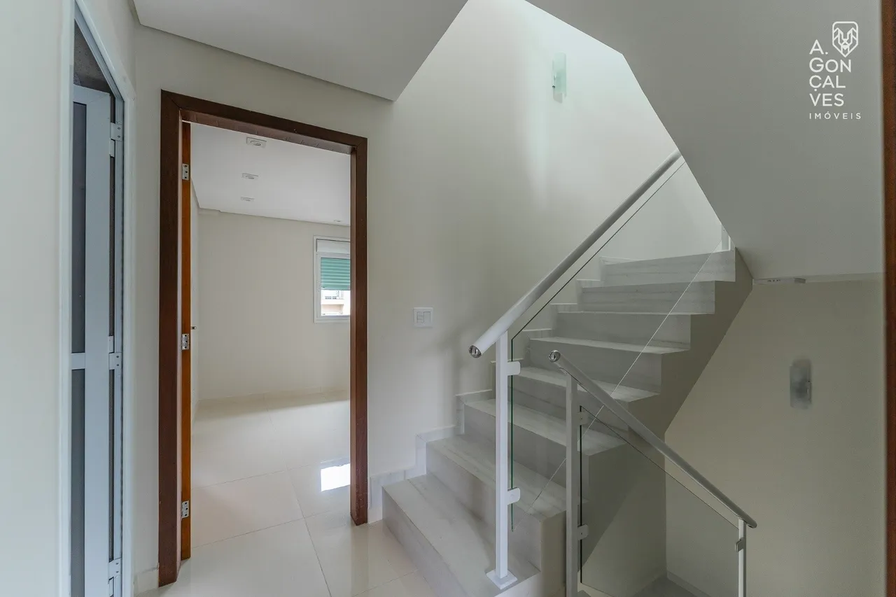 House with 3 bedrooms and an open-plan kitchen — photo 16