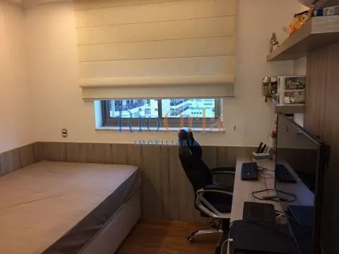 Furnished apartment with 4 bedrooms and enclosed balcony — photo 15