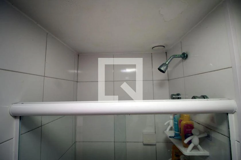 2-bedroom apartment in a building with a gym — photo 18