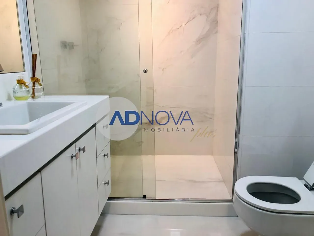 4-bedroom rental apartment with 4 bathrooms — photo 35