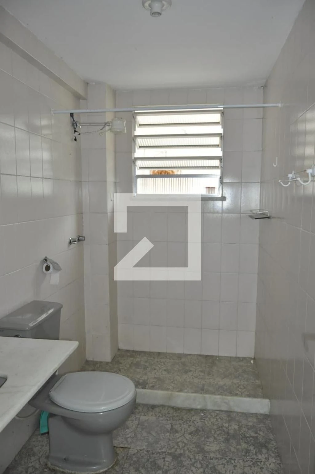 Квартира з 3 спальнями та балконом — photo 32