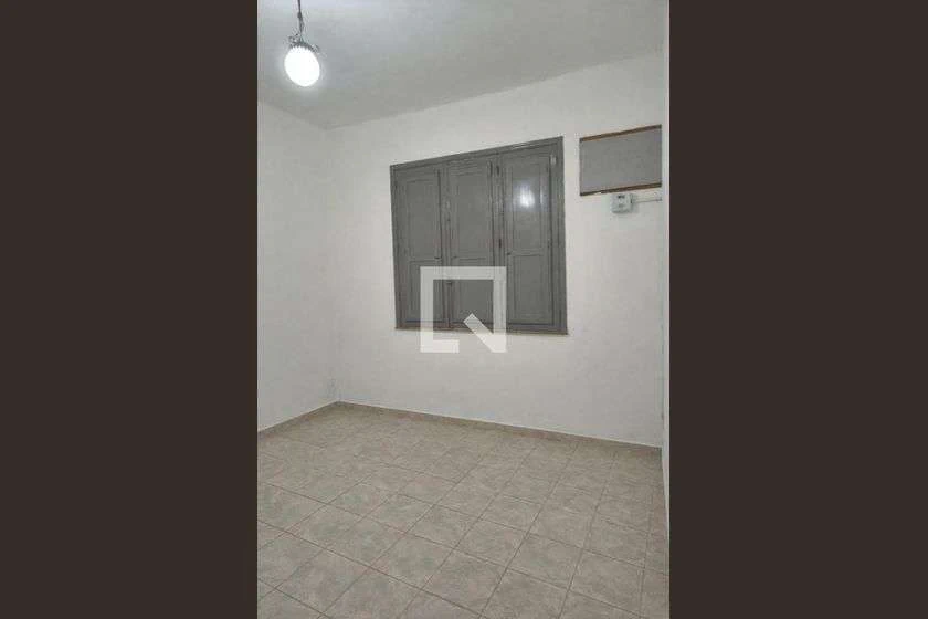 House with 4 bedrooms, 2 bathrooms and 90 m² — photo 4