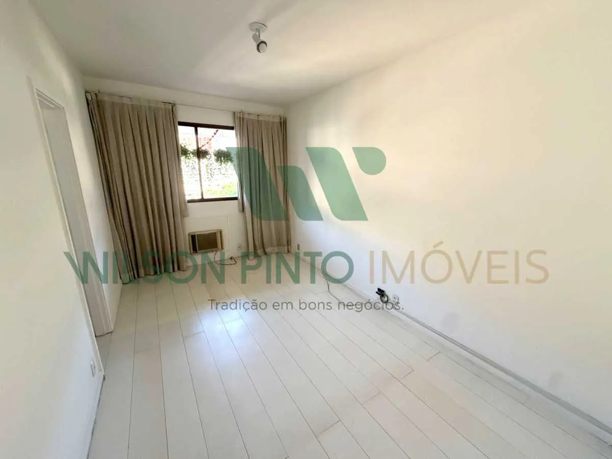 2-bedroom apartment with a mountain view in Rio de Janeiro — photo 10