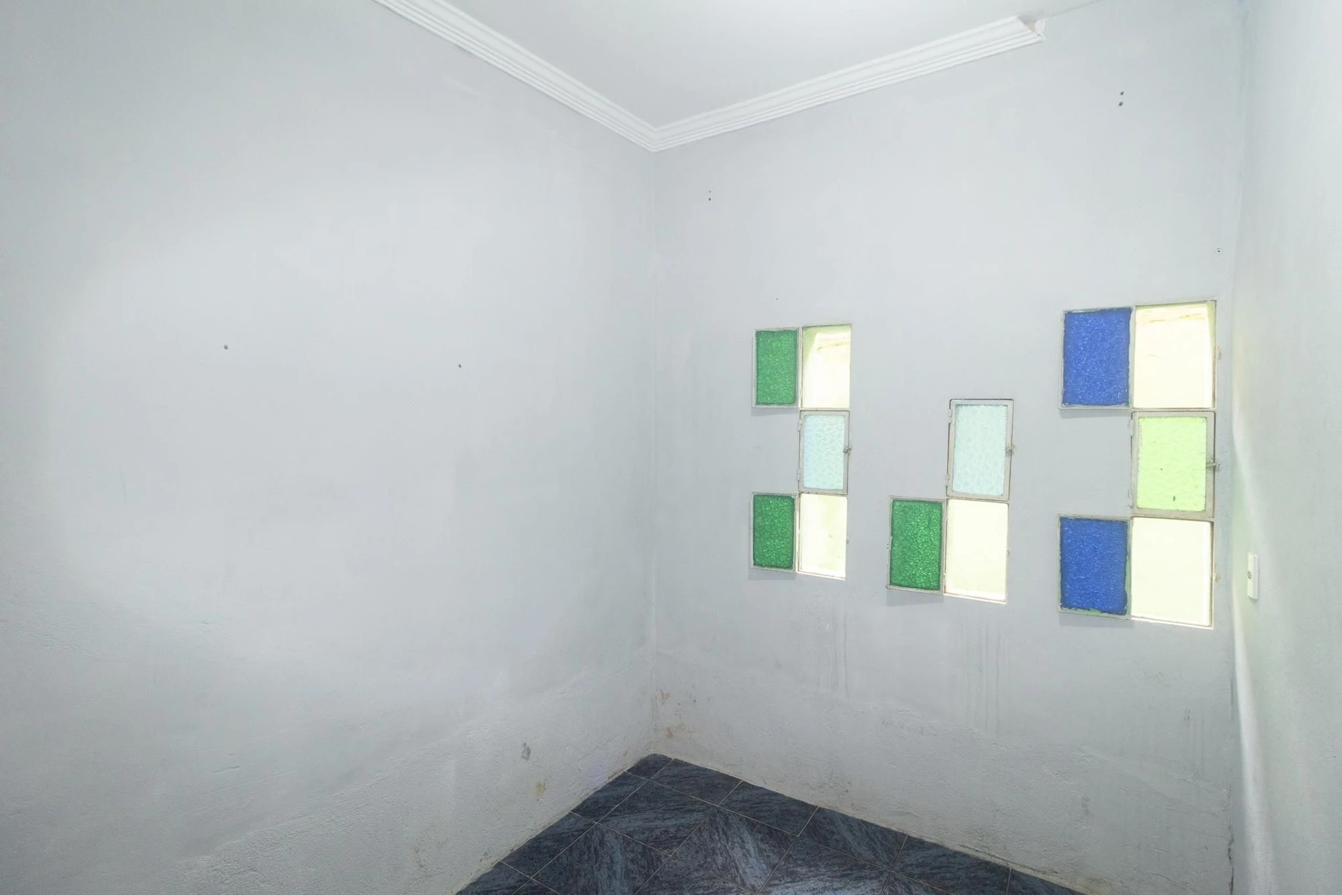 Casa com 2 quartos, 1 suíte e área de lavanderia — photo 9