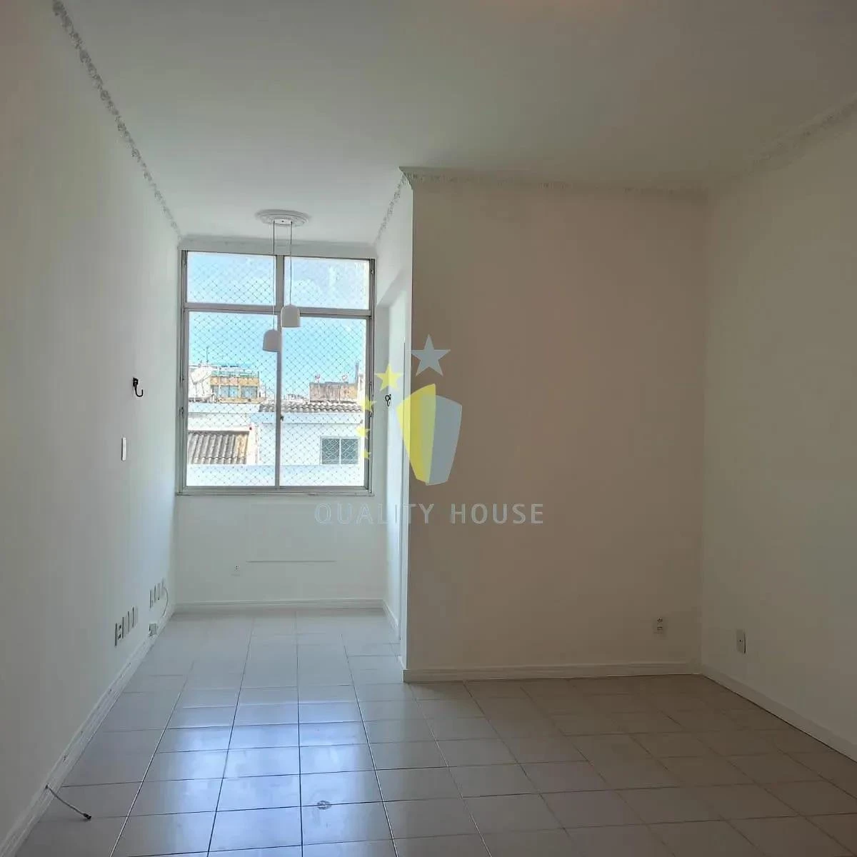 Bathtub in a 2-bedroom apartment, 90 m² — photo 7