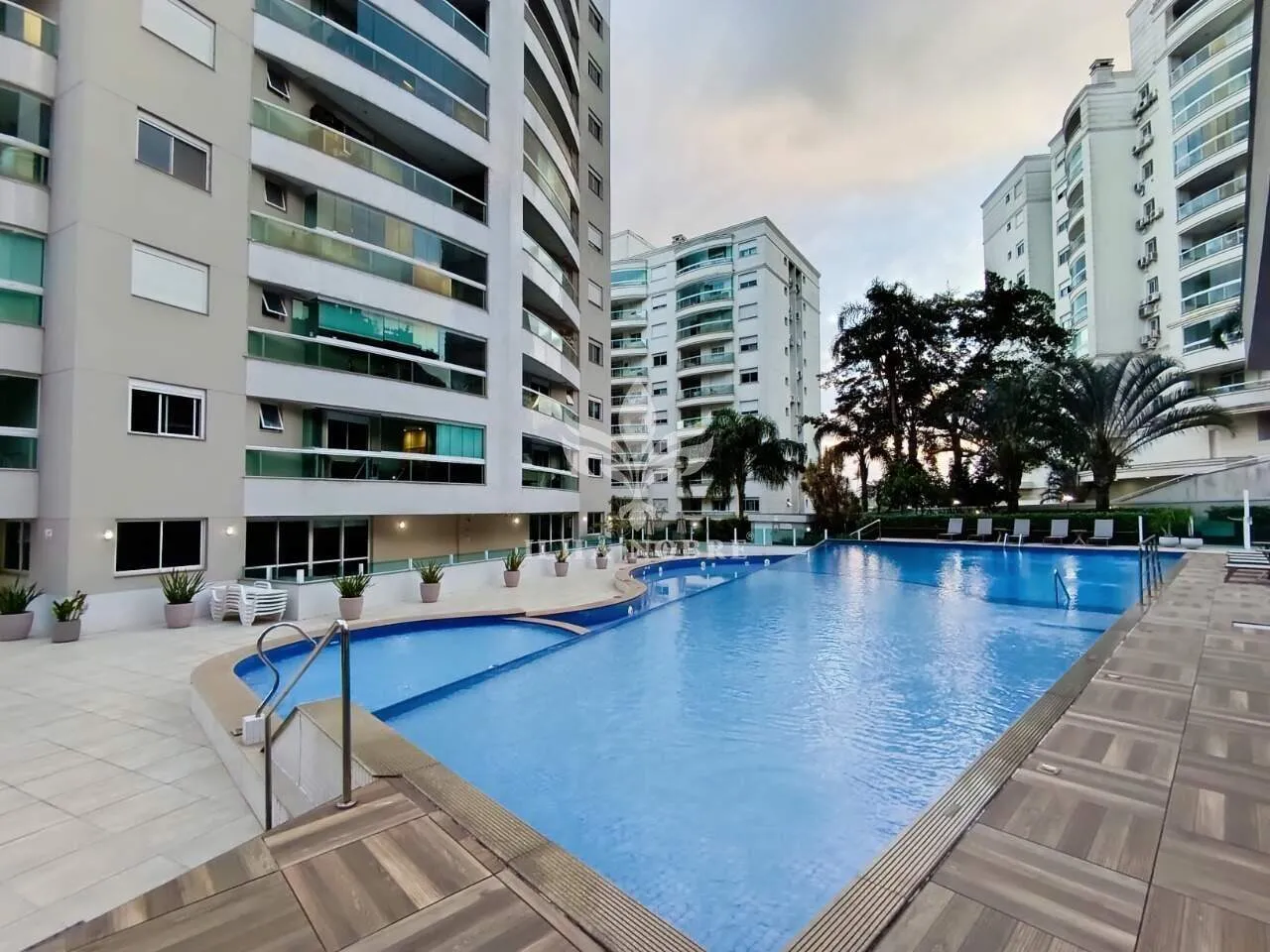 Furnished apartment, 128 m², with a grill on the balcony — photo 20