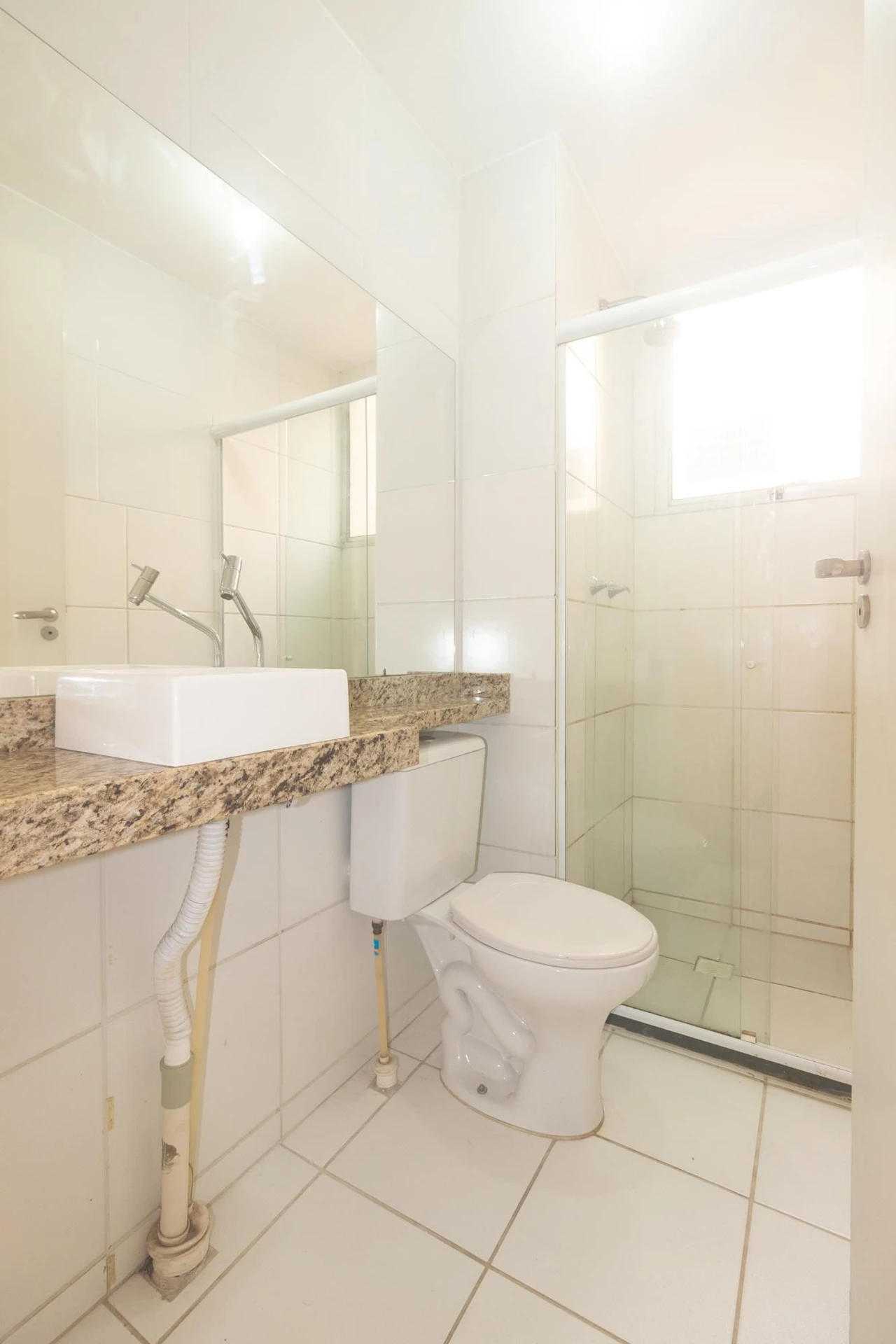 Unfurnished 2-bedroom apartment with 1 parking space — photo 7