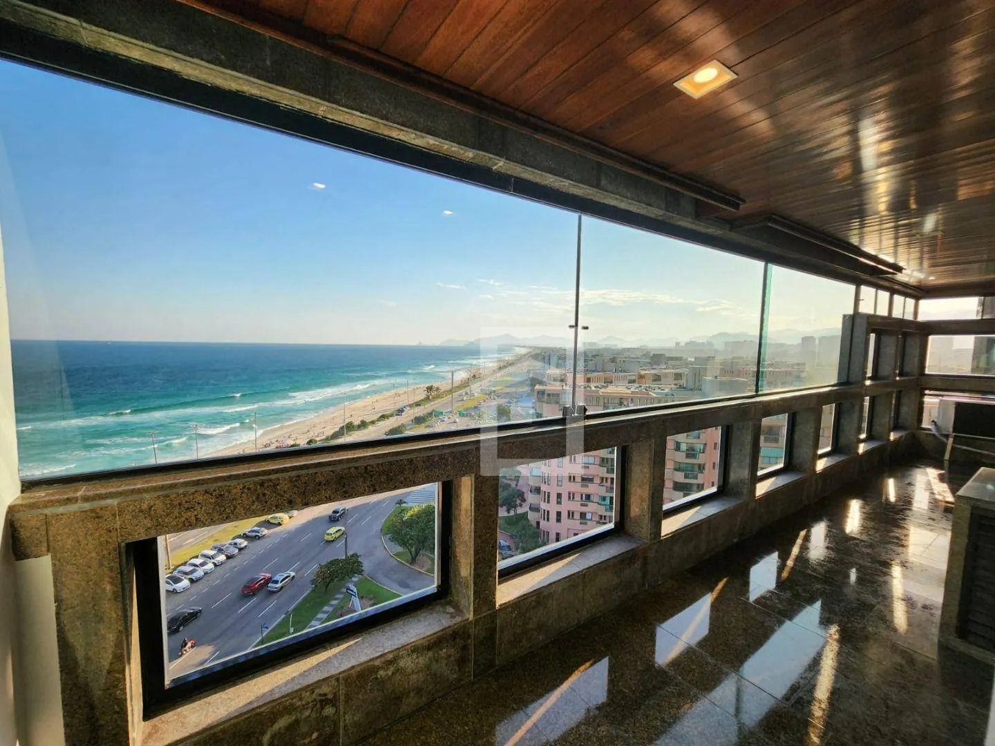 4-bedroom apartment with enclosed balcony and private garden — photo 90