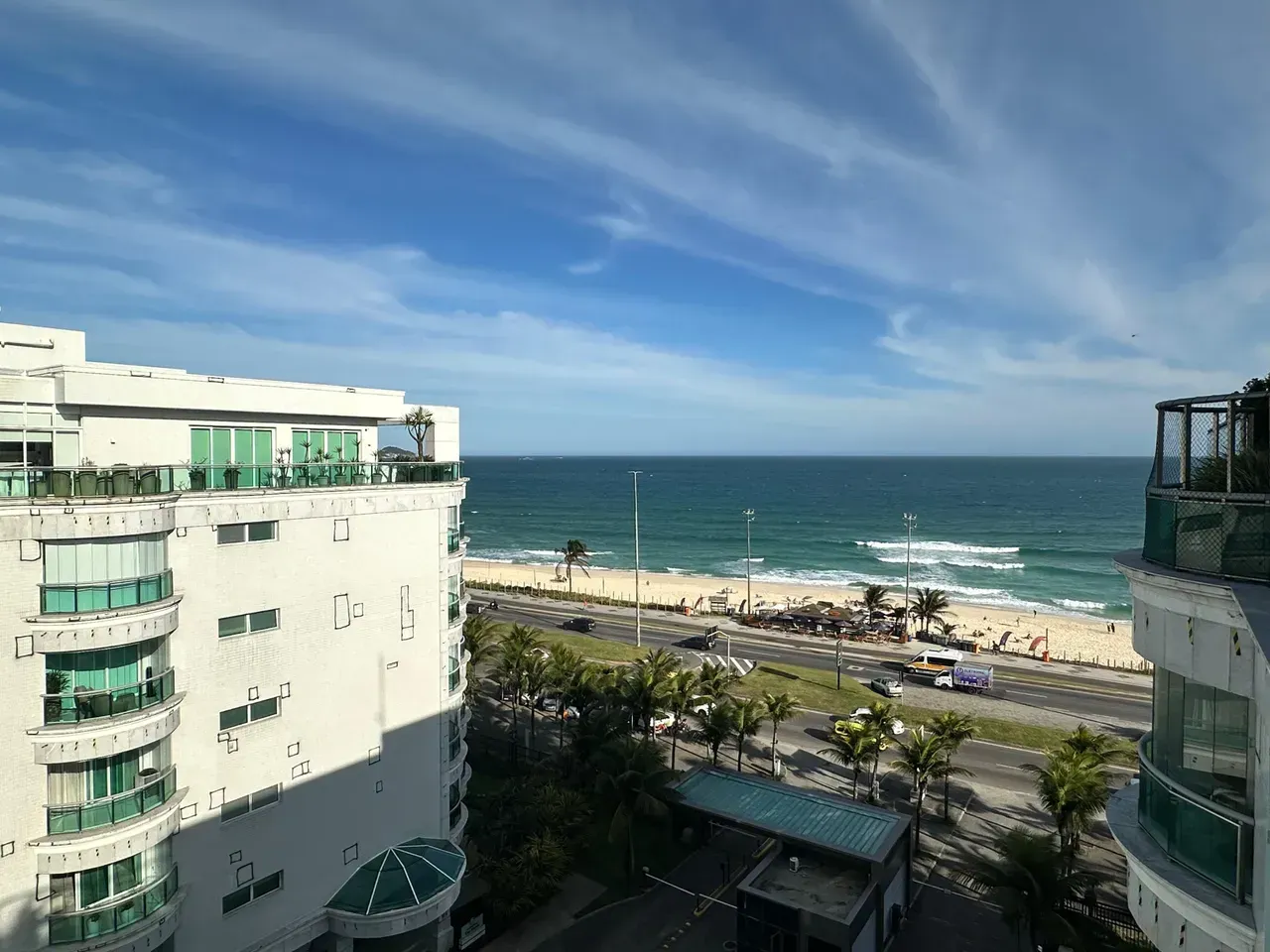 Furnished 4-bedroom apartment with 800 m² and 5 baths — photo 17