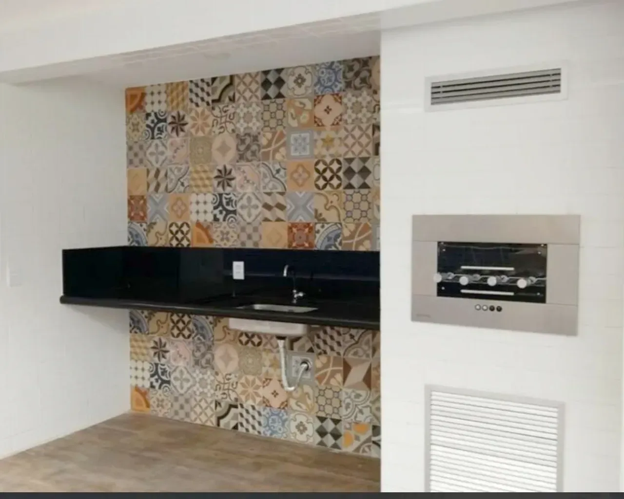 Apartamento com cozinha fechada e 4 banheiros — photo 19