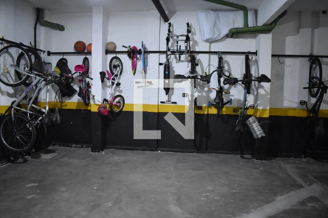 3-bedroom apartment with a washing machine in Curitiba — photo 23
